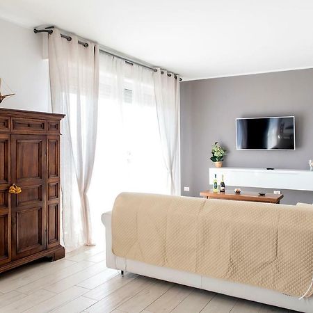 Appartamento Alex Vista Mare Lido di Camaiore Exteriör bild