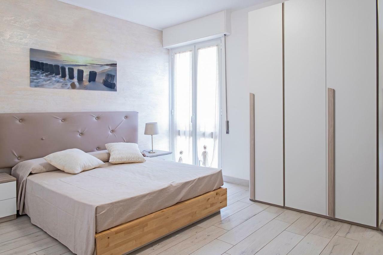 Appartamento Alex Vista Mare Lido di Camaiore Exteriör bild