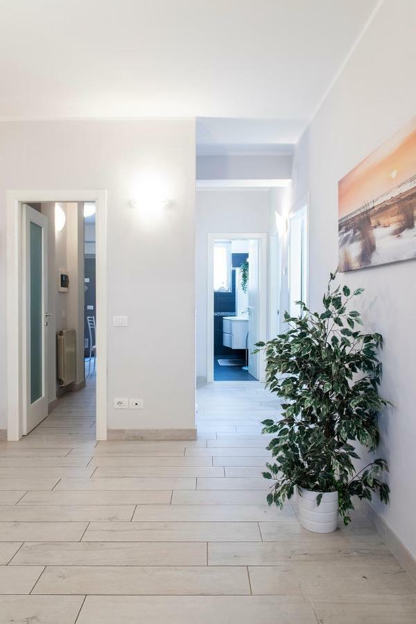 Appartamento Alex Vista Mare Lido di Camaiore Exteriör bild